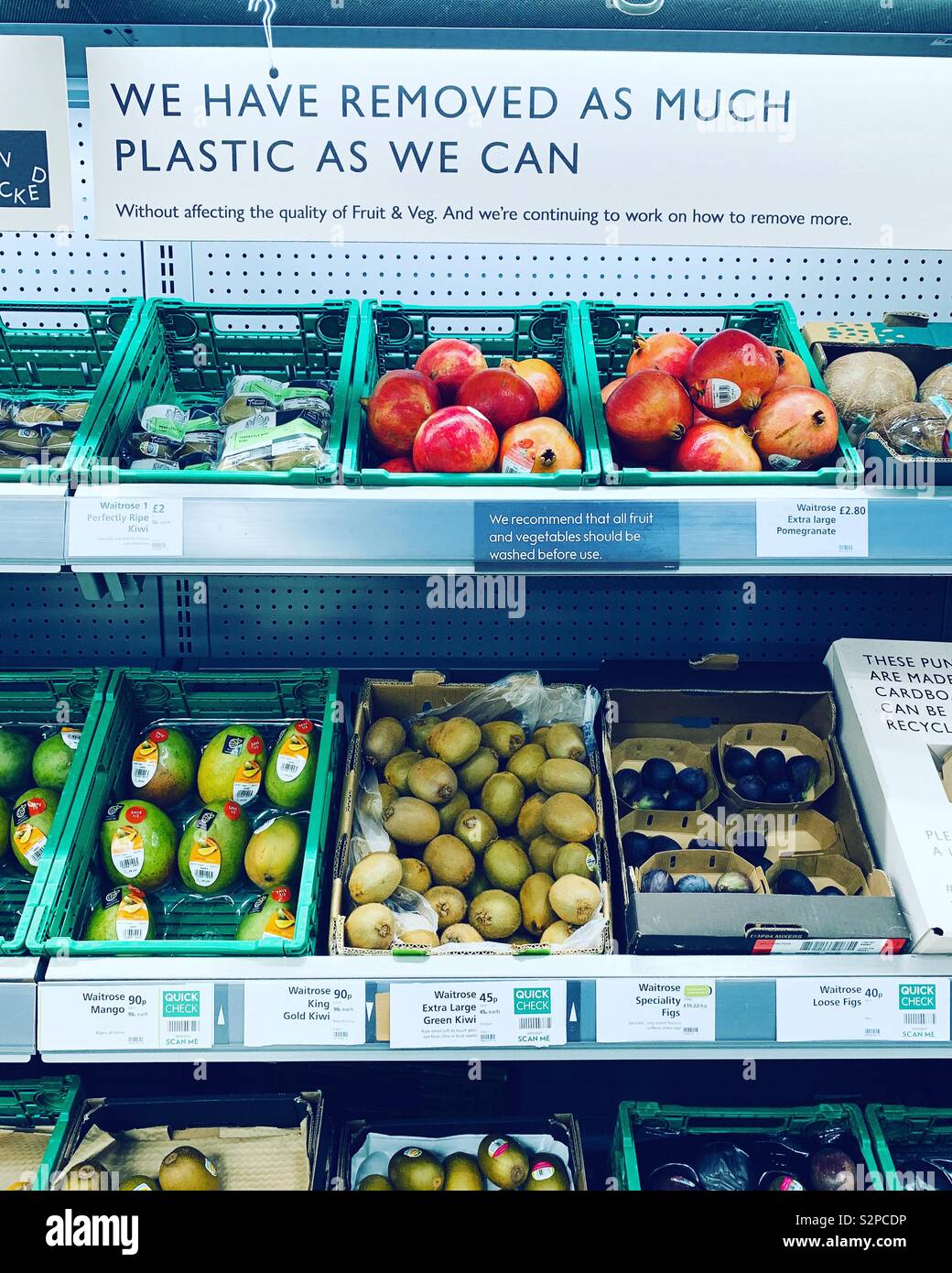 Waitrose Verpackungen Kostenlose Testversion - Smartphone-aufgenommenes Stockfoto