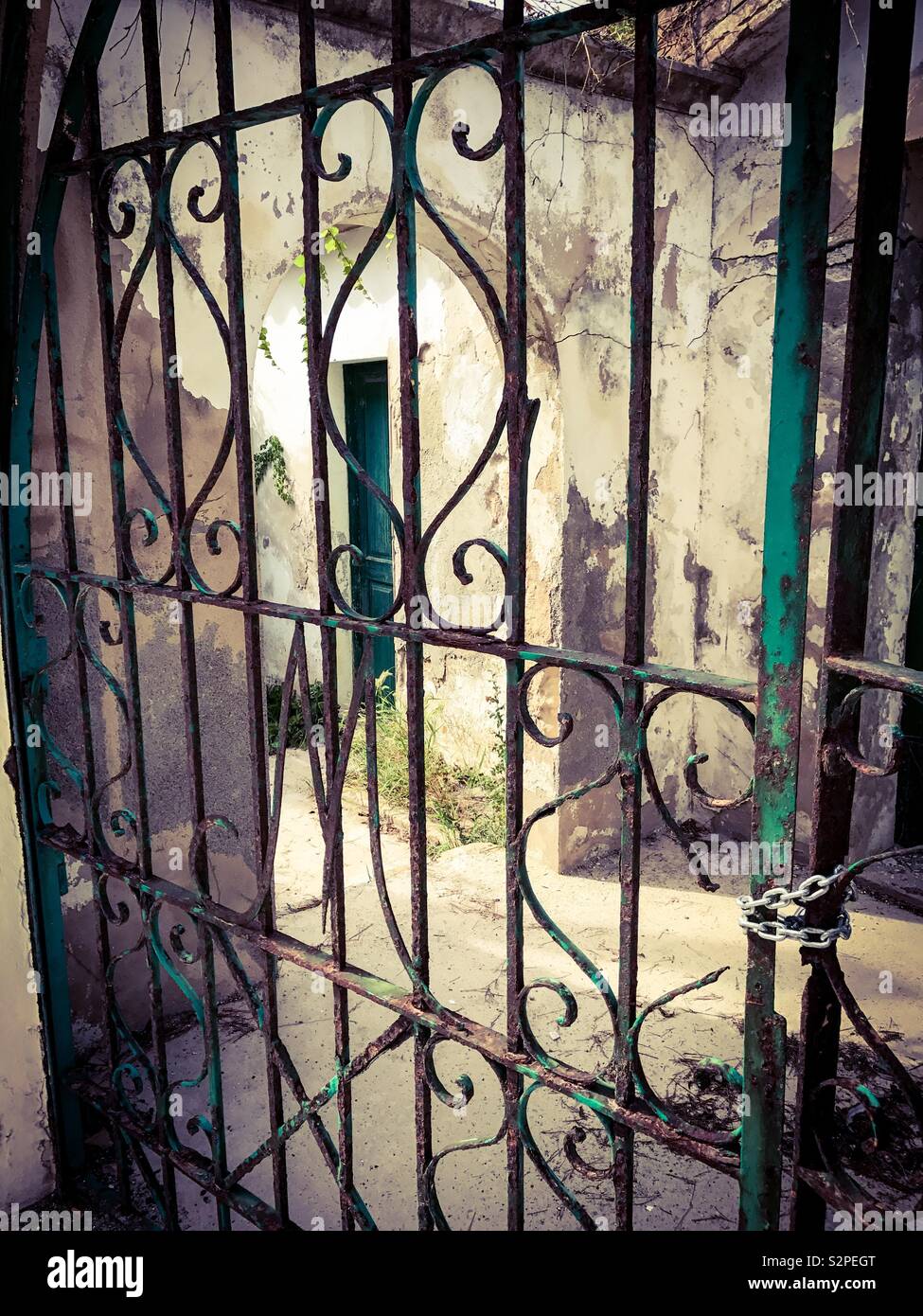 Eisentore - Smartphone-aufgenommenes Stockfoto