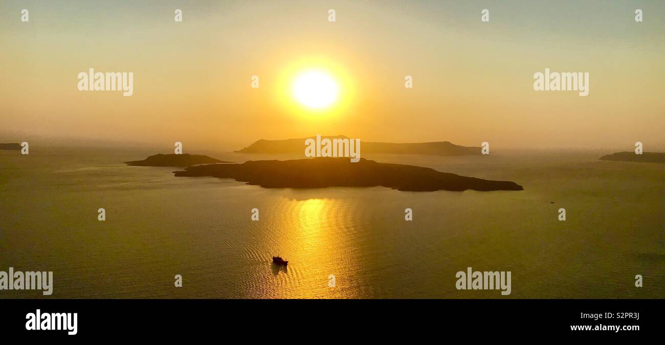 Santorin Sonnenuntergang - Smartphone-aufgenommenes Stockfoto