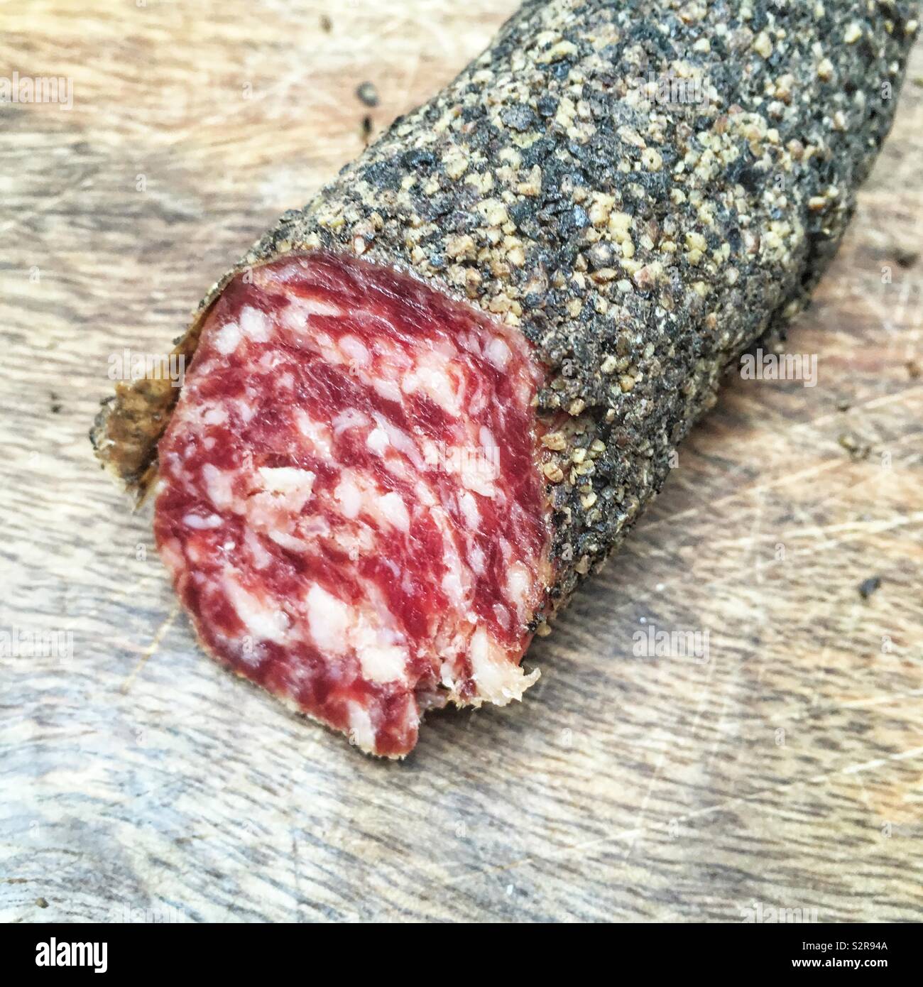 Italienische Salami Wildschwein gepfeffert. Stockfoto