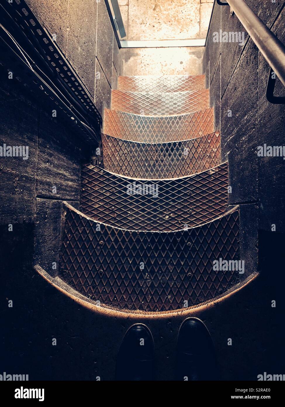 Alte Metall Treppe zum Sacre coeur Tower Observation Deck, Montmartre, Paris Stockfoto