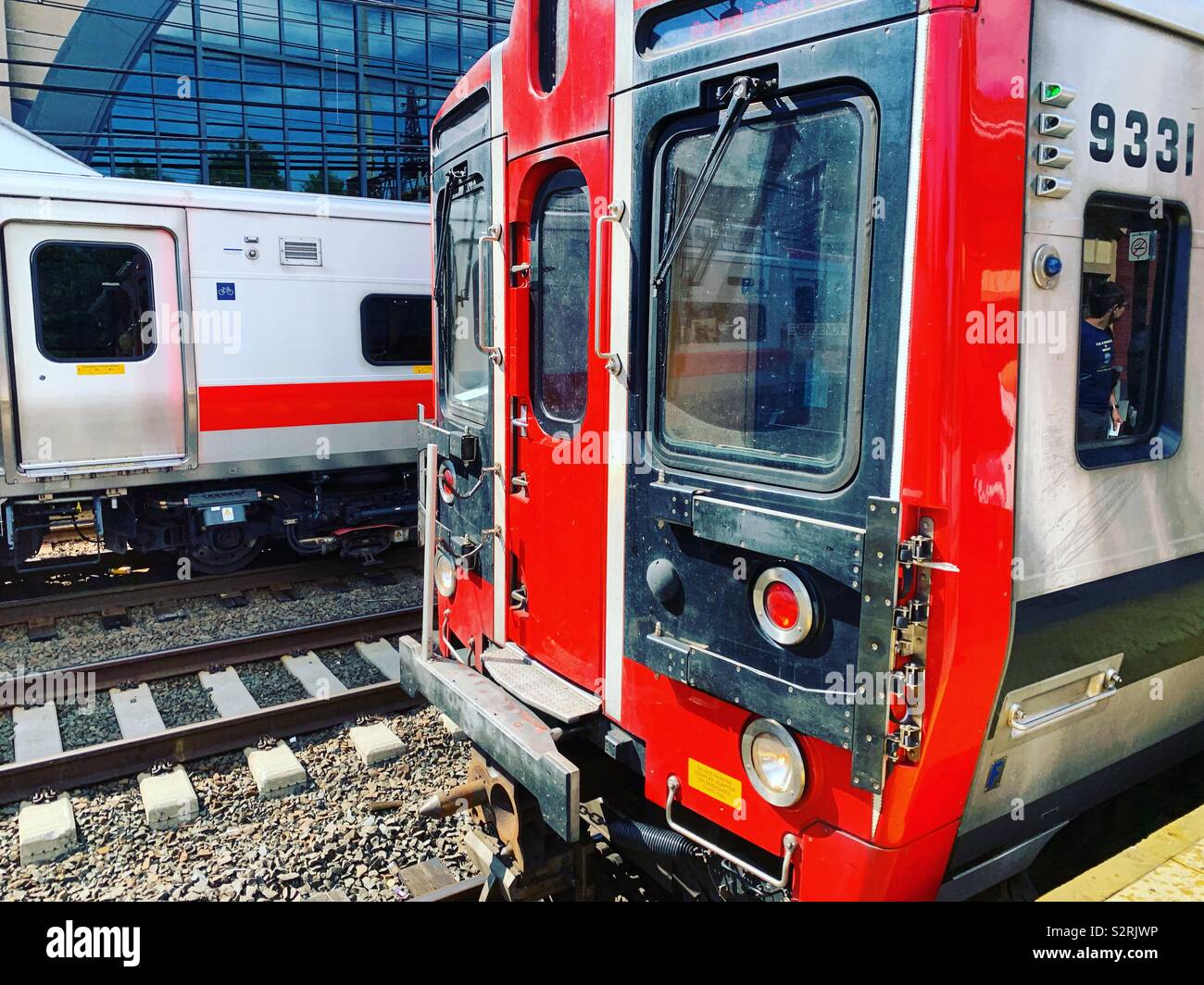 Züge am Bahnhof South Norwalk, South Norwalk, Connecticut, USA Stockfoto