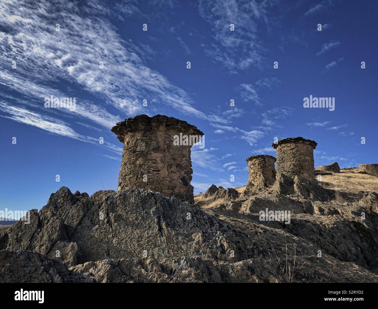 Prä-inka Zivilisation Zivilisation Gräber oder CHULLPAS an ninamarka oder Ninamarca, Cusco Cusco Region, Paucartambo Provinz, Colquepata Bezirk, Peru Peru Südamerika. Stockfoto