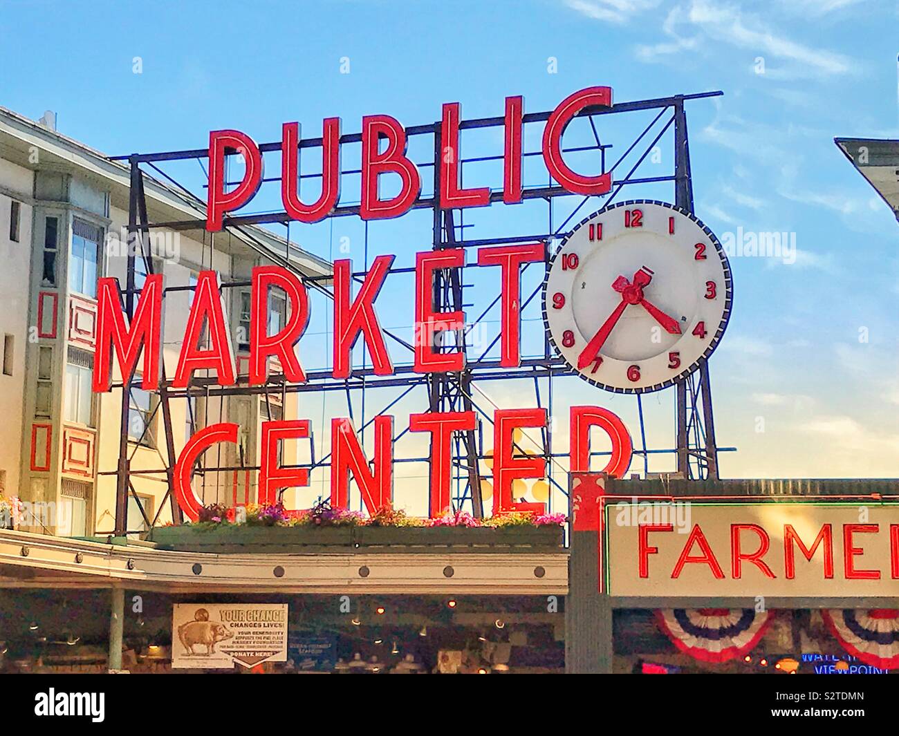 Pike Place Market in Seattle, Washington. - Smartphone-aufgenommenes Stockfoto
