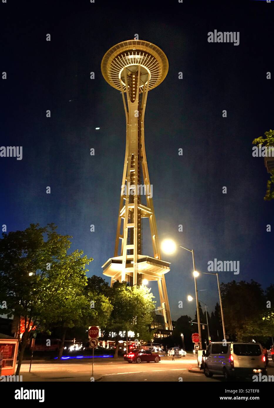 Seattle Space Needle in der Nacht. Stockfoto