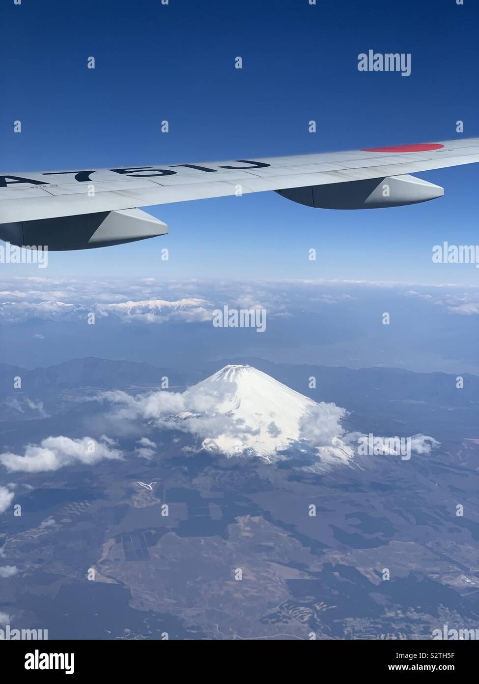 Zwei Japans stolz in einem Bild; Fuji-san und JAL Stockfoto