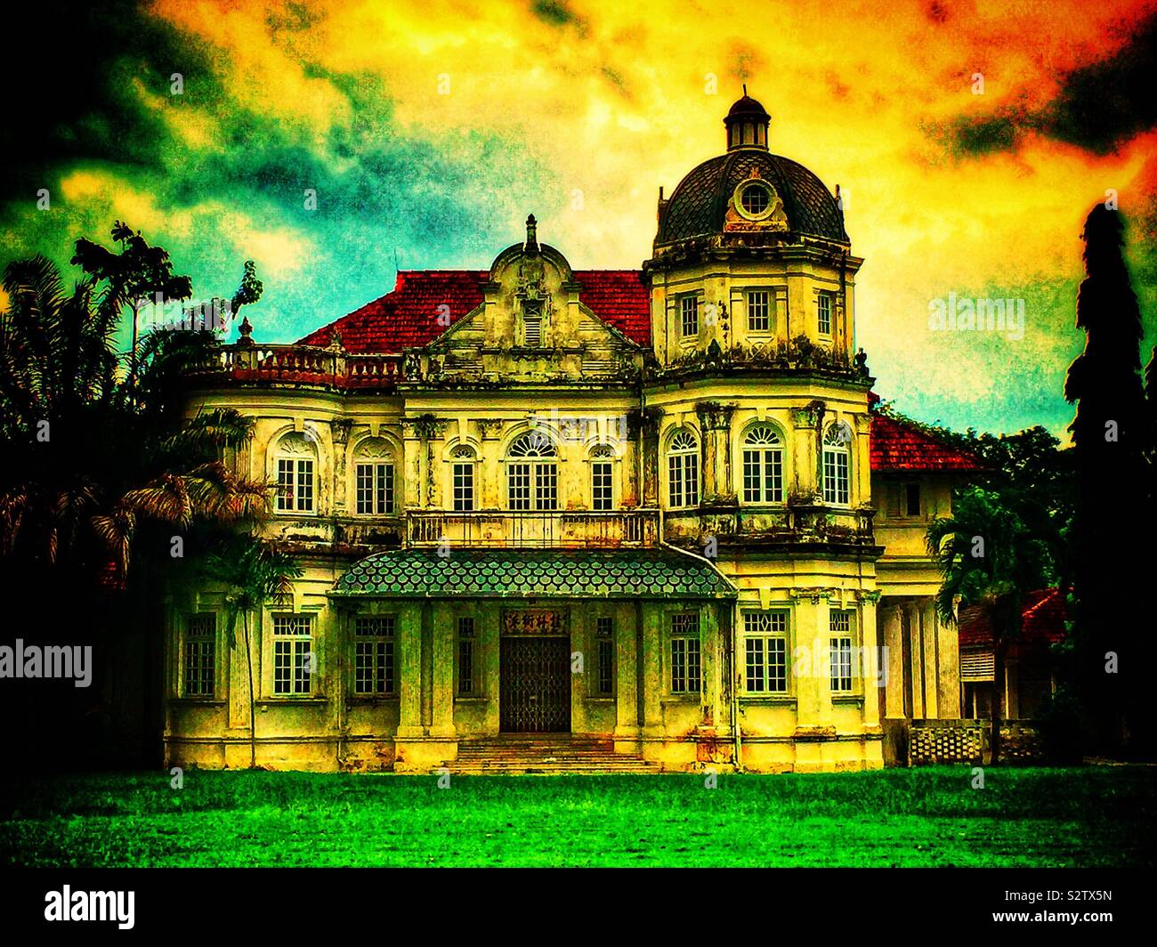 Woodville, einem Herrenhaus 1925 an der Jalan Sultan Ahmad Shah (ehemals Northam Road), Georgetown, Penang, Malaysia - Smartphone-aufgenommenes Stockfoto