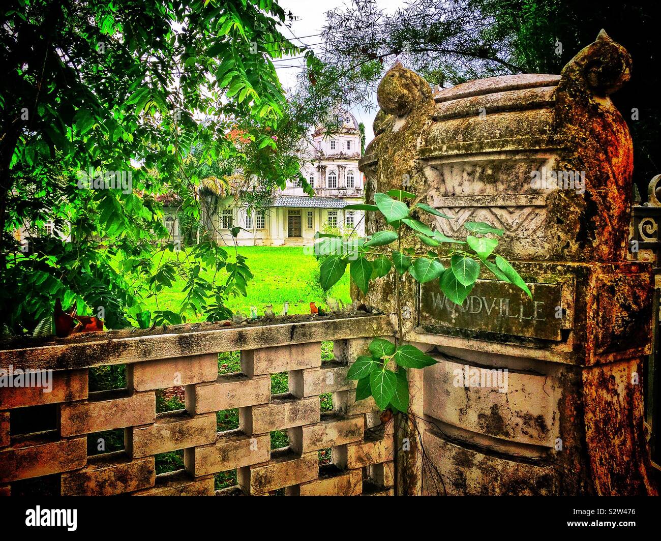 Woodville, einem Herrenhaus 1925 an der Jalan Sultan Ahmad Shah (ehemals Northam Road), Georgetown, Penang, Malaysia - Smartphone-aufgenommenes Stockfoto