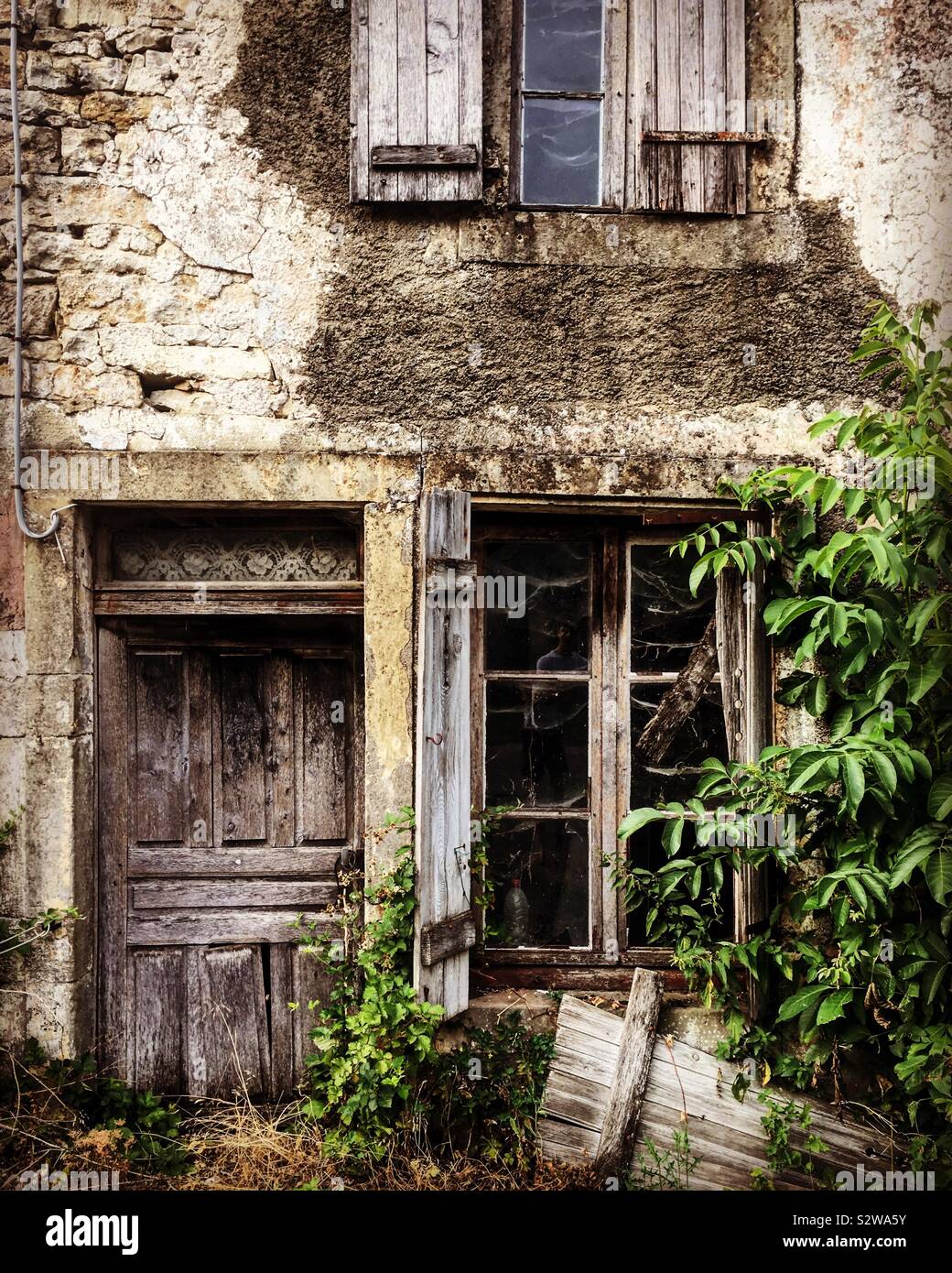 Verfallenes Haus Frankreich Stockfoto