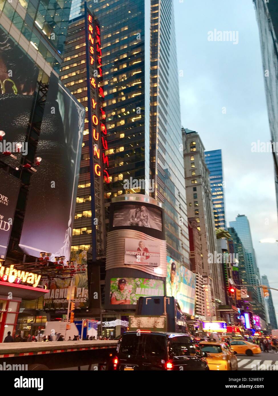 Times Square, New York City, Manhattan bei Nacht Stockfoto