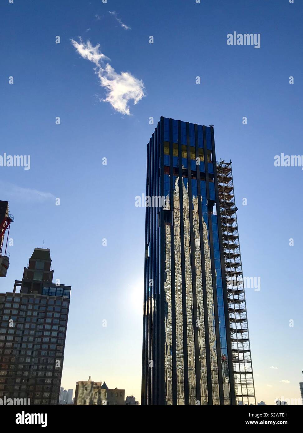 Dach Blick von oben auf die Wolkenkratzer in New York City, Manhattan Stockfoto