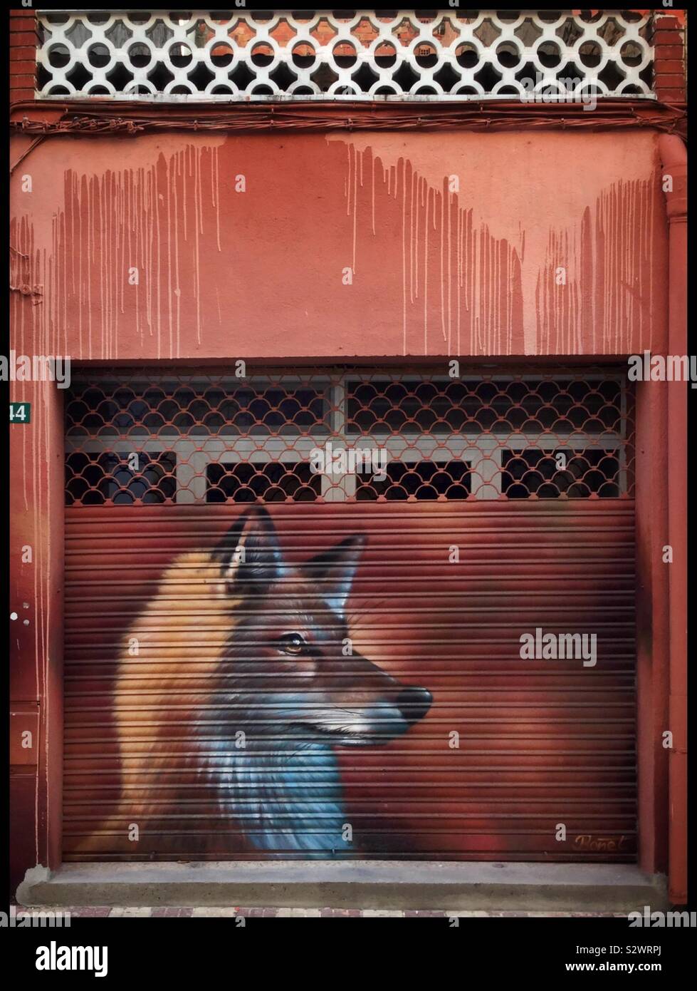 Street Art als Teil des Riu d'Art in Riba-Roja d'Ebre, Katalonien, Spanien. Stockfoto