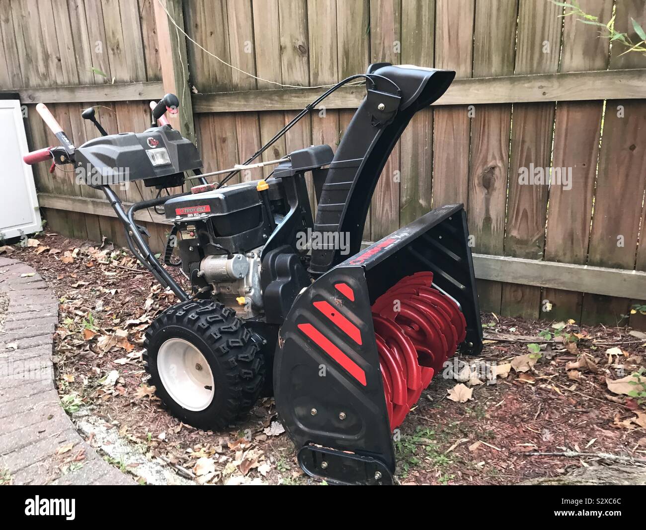 Haushalt Schneefräse - Smartphone-aufgenommenes Stockfoto