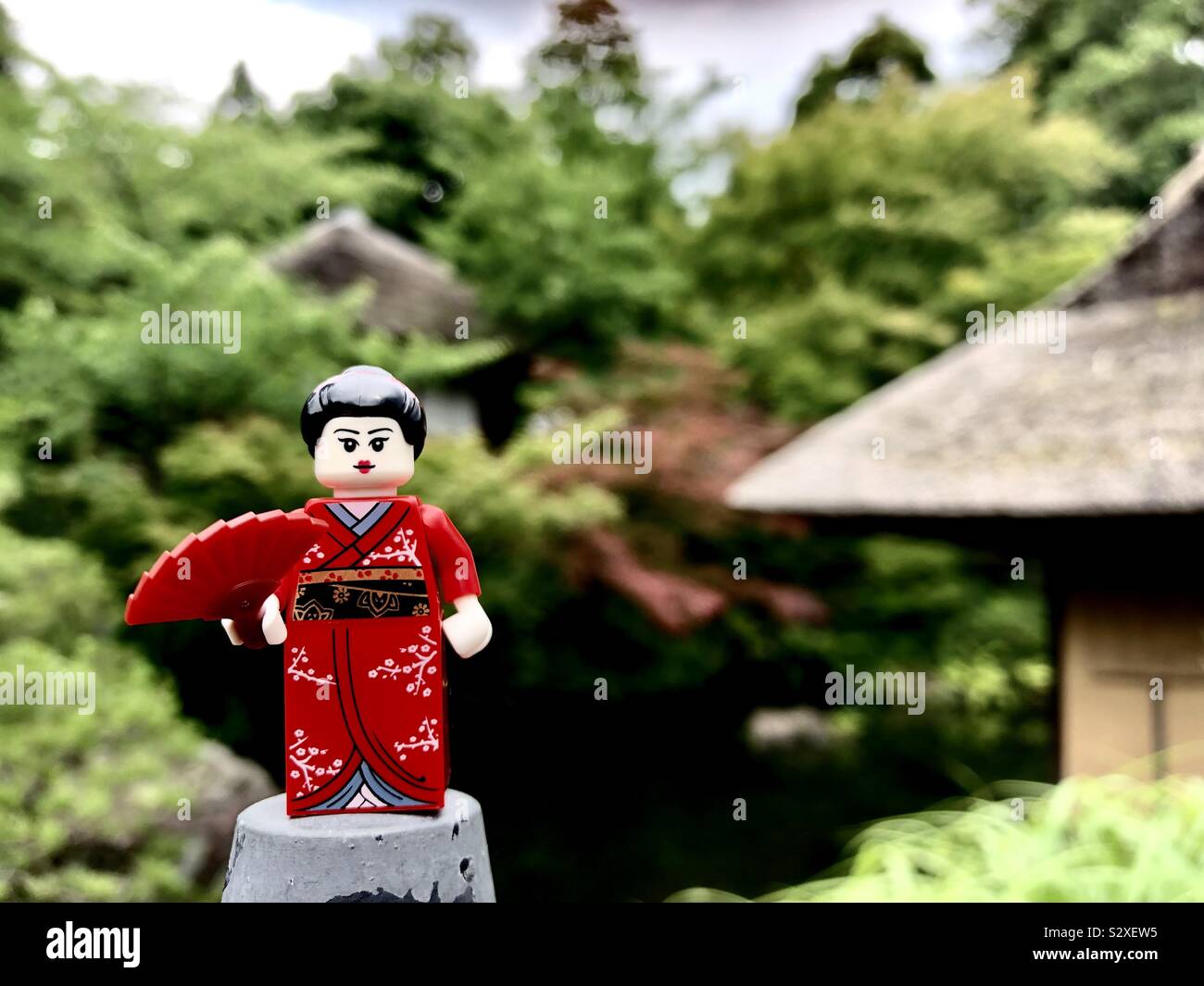 Lego Geisha in Kyoto, Japan. Stockfoto