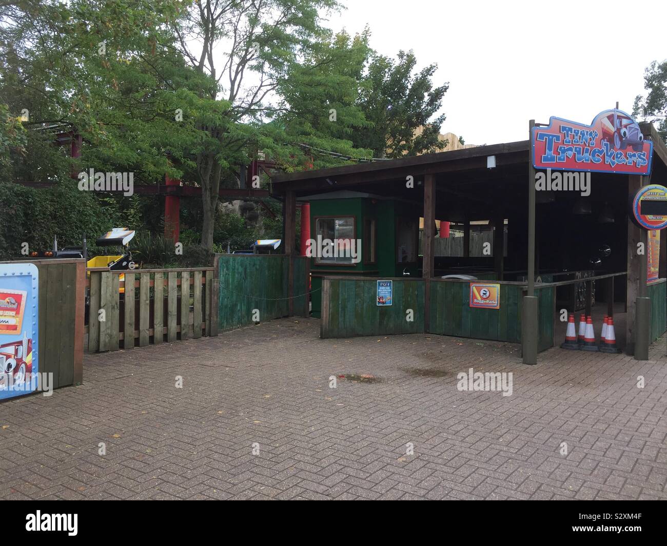 Kleine Trucker Fahrt in Chessington World Of Adventures Stockfoto