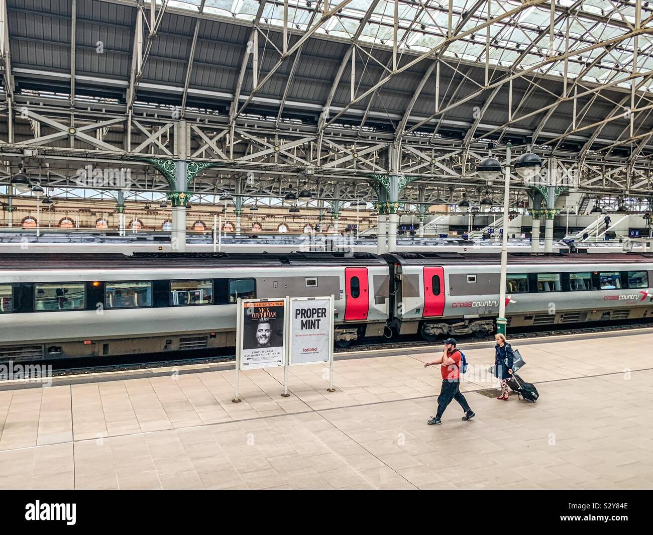 Manchester Piccadilly Bahnhof Stockfoto