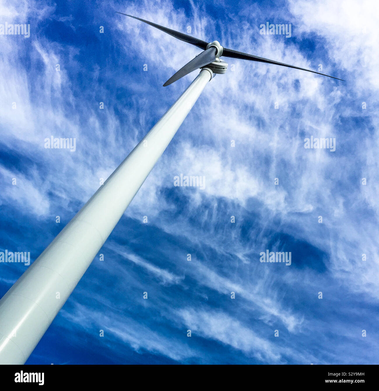 Windturbine - Smartphone-aufgenommenes Stockfoto