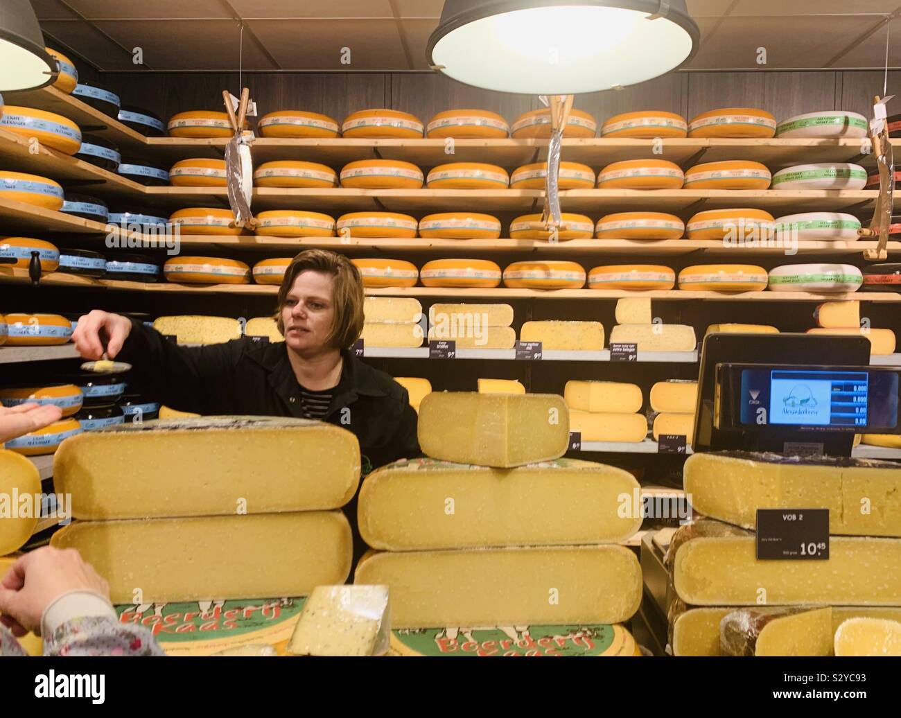 Ein holländischer Käse shop in Den Haag. - Smartphone-aufgenommenes Stockfoto