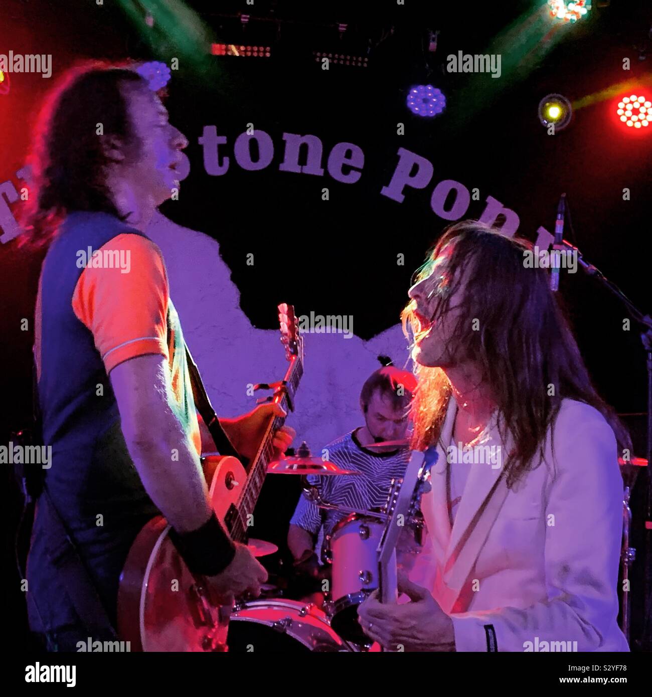 Redd Kross Öffnung für Melvins im Stone Pony, Oktober 2019. Asbury Park, Monmouth County, New Jersey, United States. Stockfoto