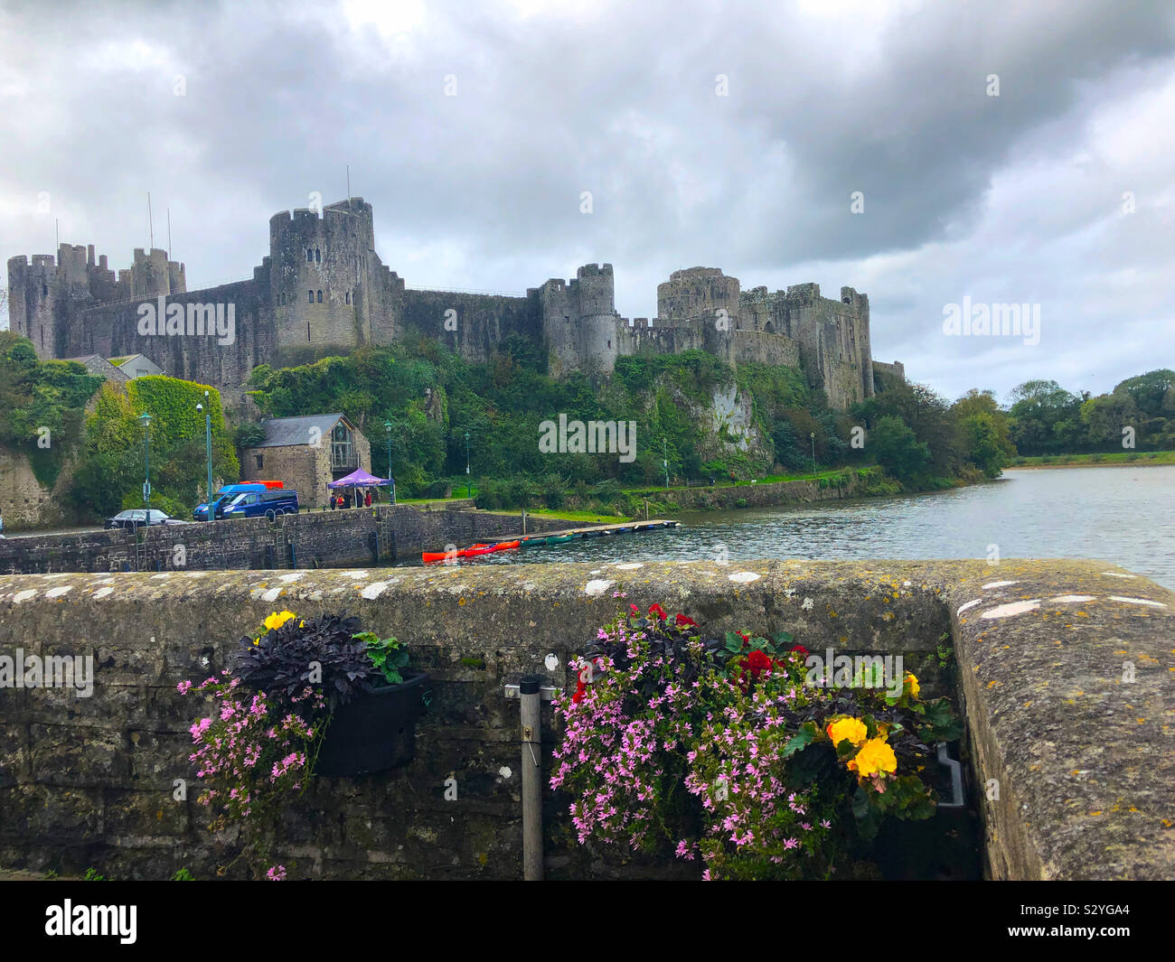 Pembroke Castle, Pembroke, Pembrokeshire, Wales, UK. Stockfoto