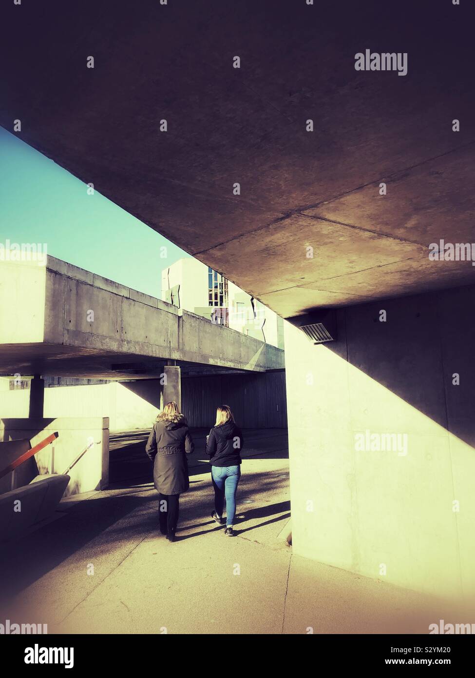 Wandern in einer städtischen Umgebung Stockfoto