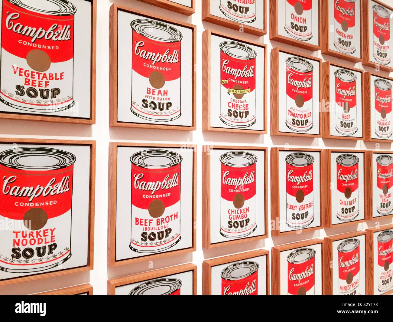 In der Nähe von Andy Warhols ikonisches Gemälde von Campbell's Soup Cans, USA Stockfoto