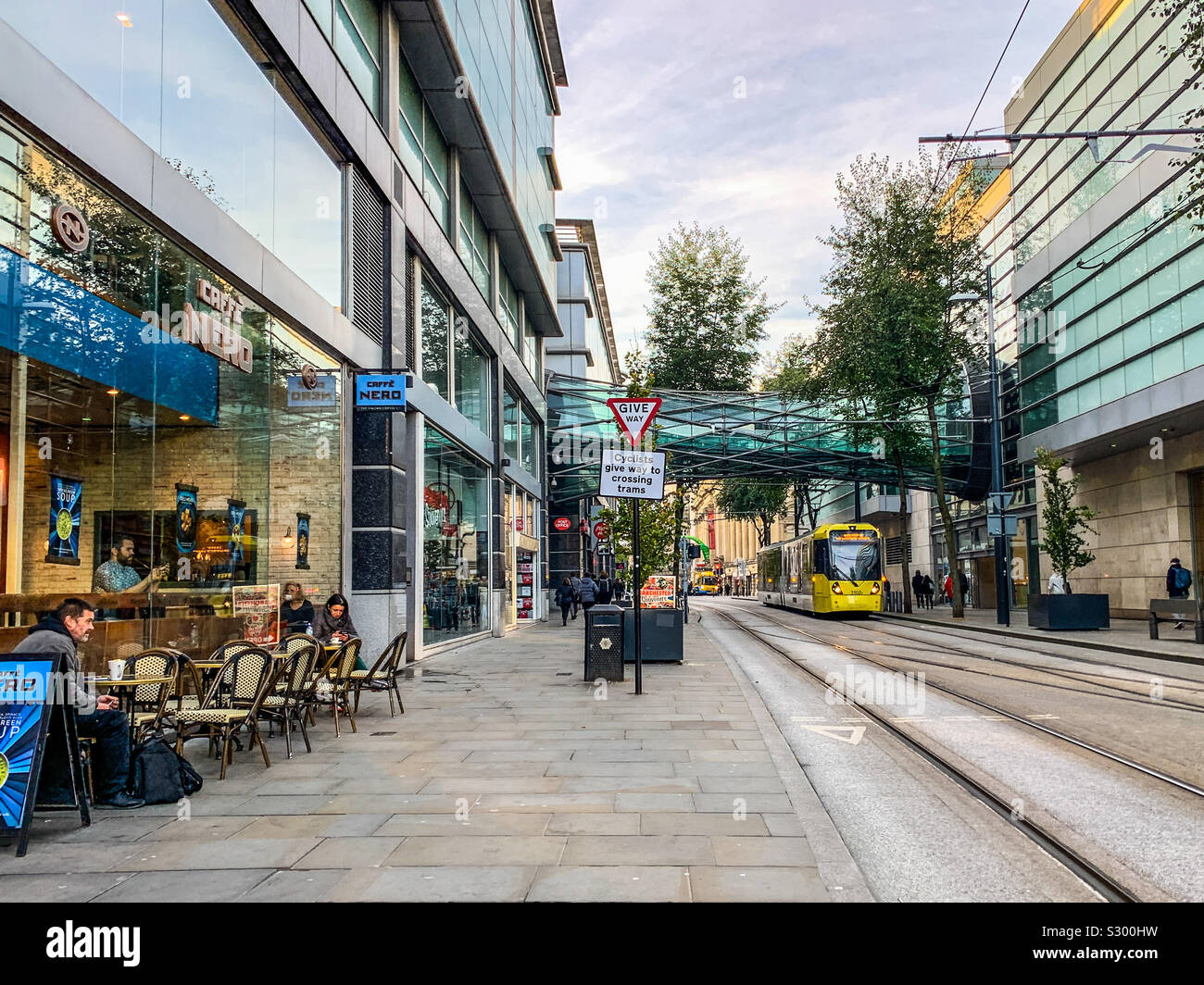 Corporation Street im Stadtzentrum von Manchester Stockfoto