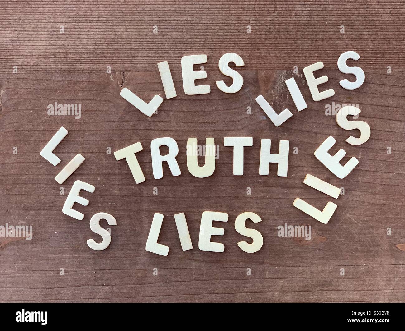 Wahrheit und Lüge Stockfoto