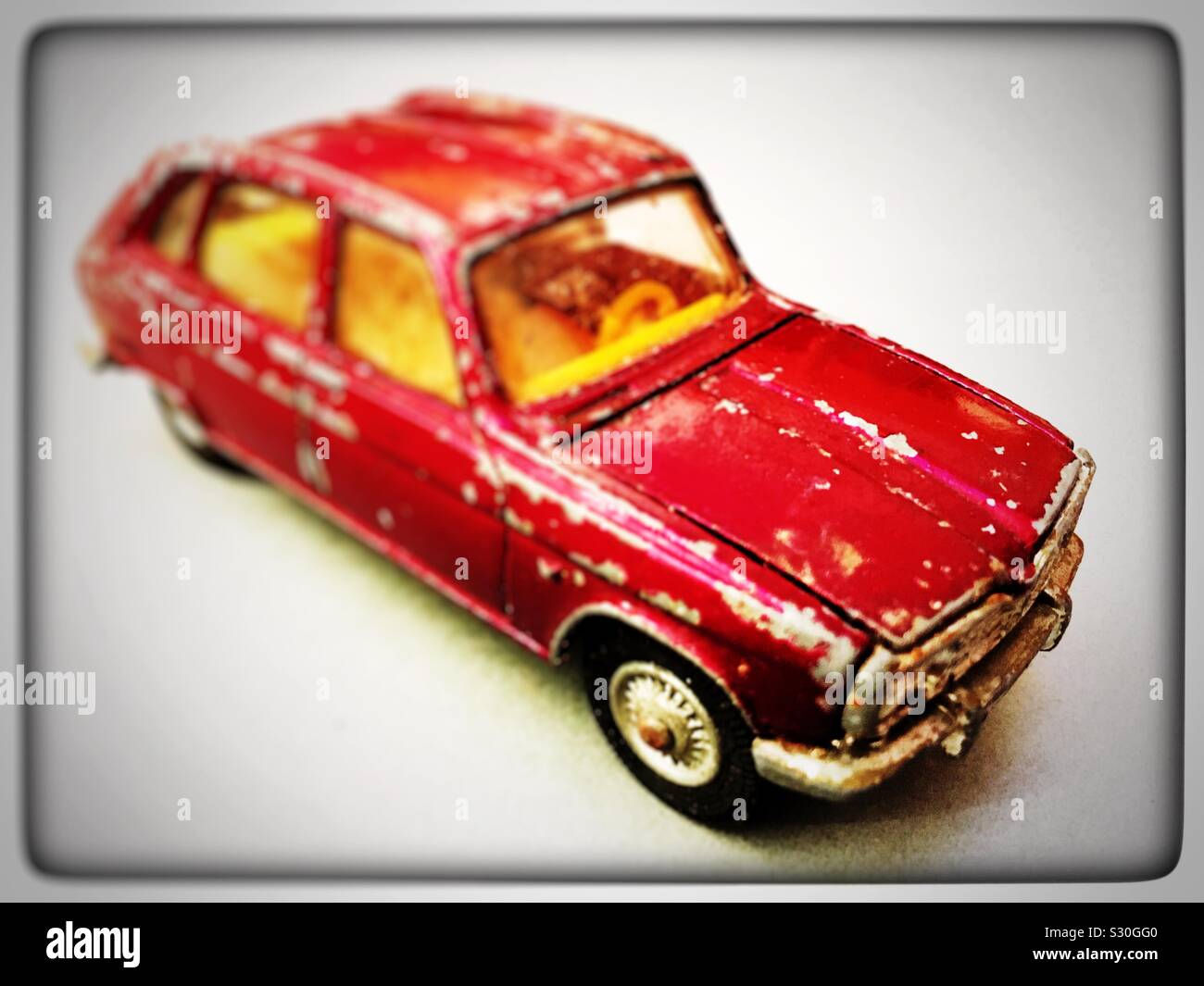 Corgi Toys Renault 16. - Smartphone-aufgenommenes Stockfoto