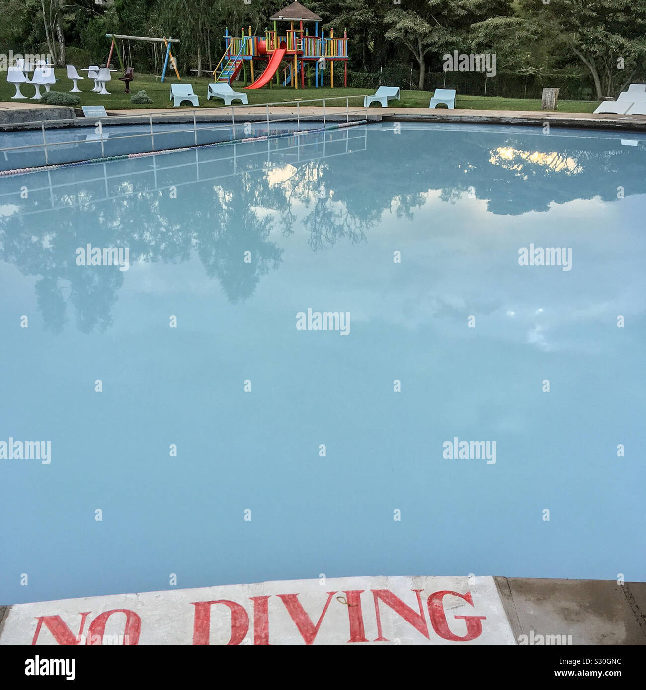 Geothermal Swimming Pool Stockfotos und -bilder Kaufen - Alamy