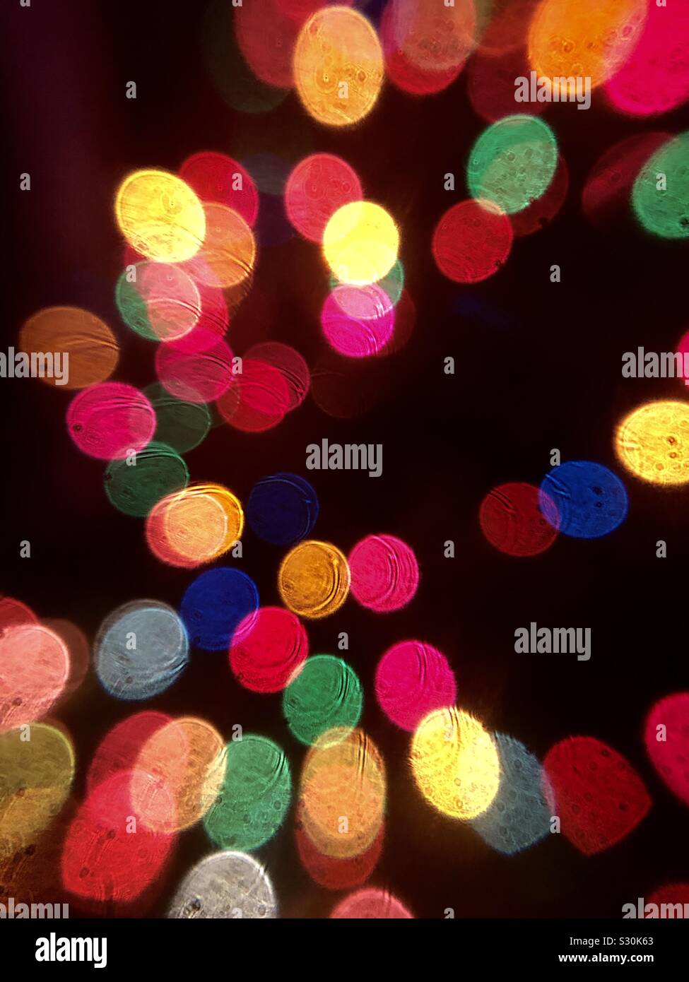 Bunte Weihnachten Licht bokeh - Smartphone-aufgenommenes Stockfoto