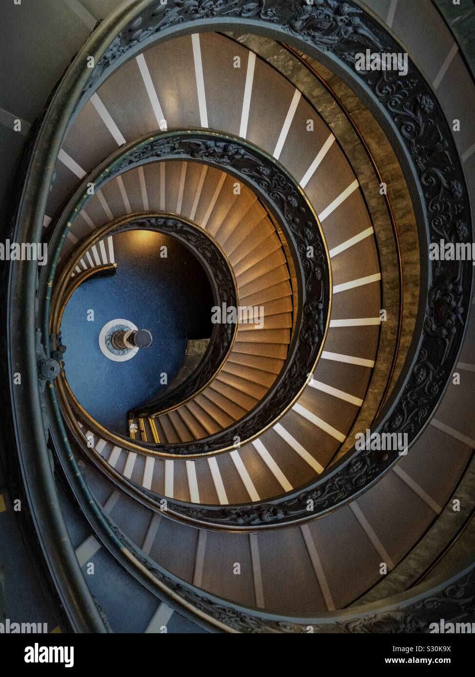Spirale Gehweg Treppe Stockfoto
