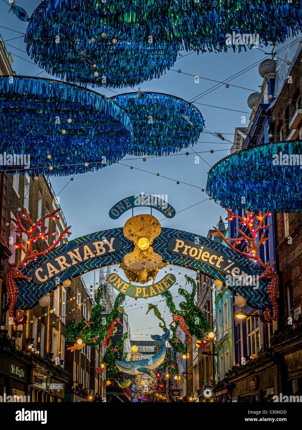 Carnaby Street Project Zero Weihnachtsbeleuchtung Anzeige 2019 Stockfoto