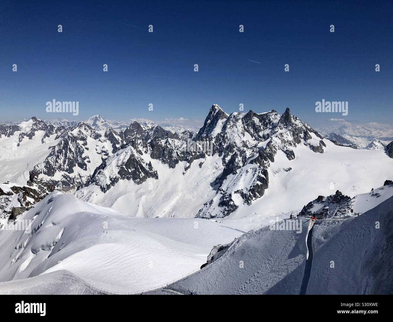 Blick von der Aiguille de midi, Chamonix. Stockfoto