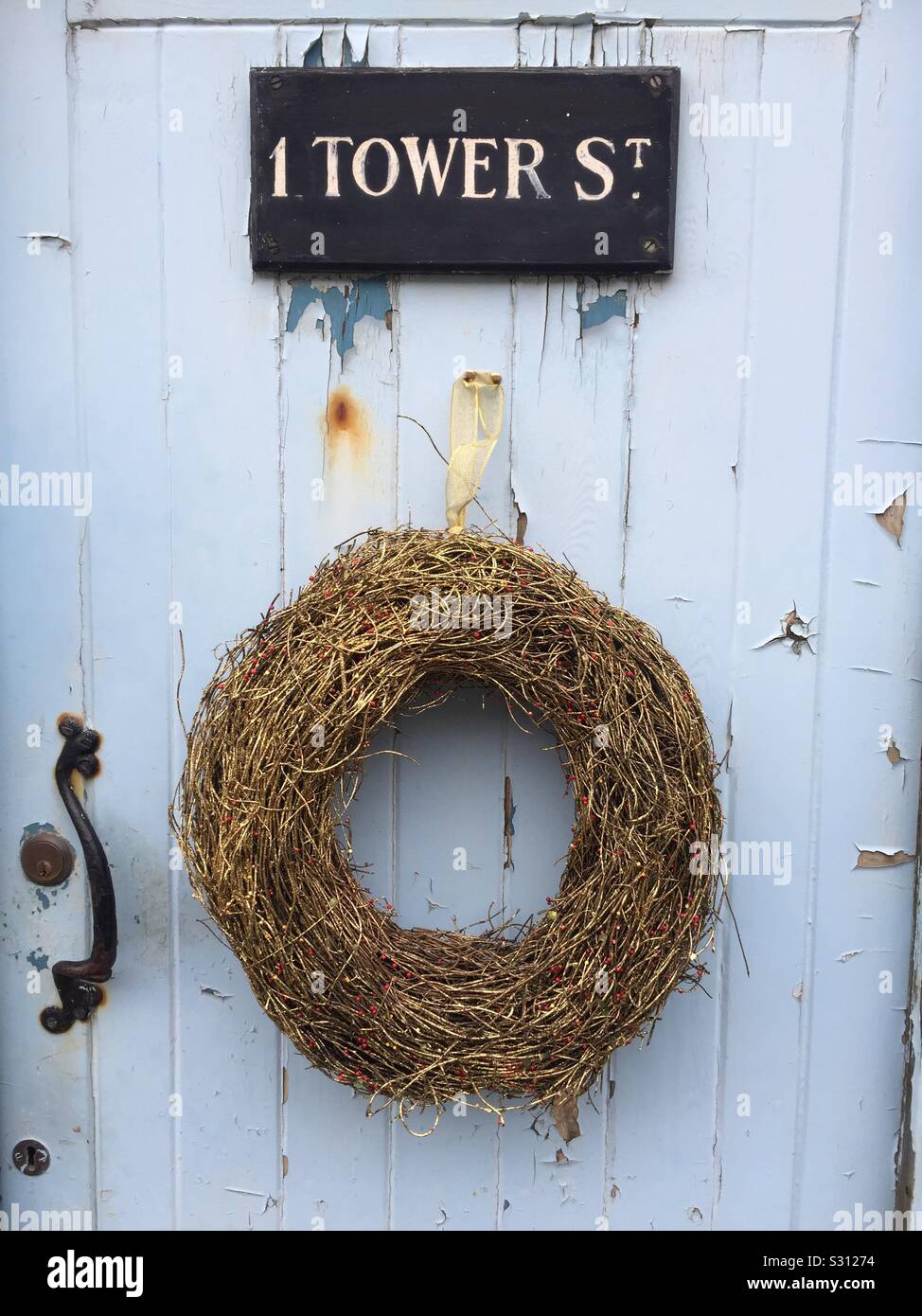 Old Portsmouth Street door Hampshire UK - Smartphone-aufgenommenes Stockfoto