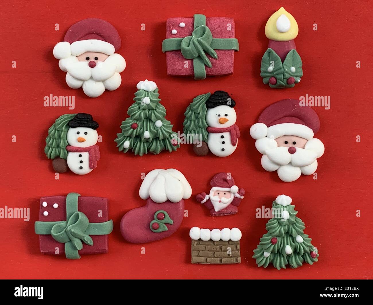 Weihnachten Symbole mit Marzipan Art Stockfoto