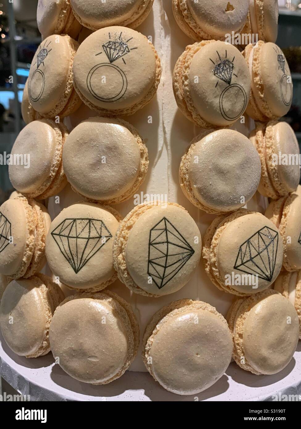 Macaron cookie Baum mit Diamanten Stockfoto