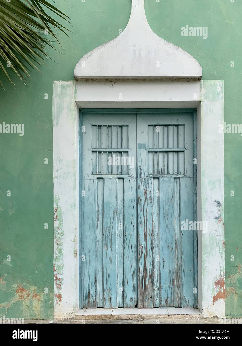 Alte Tür Yucatan - Smartphone-aufgenommenes Stockfoto