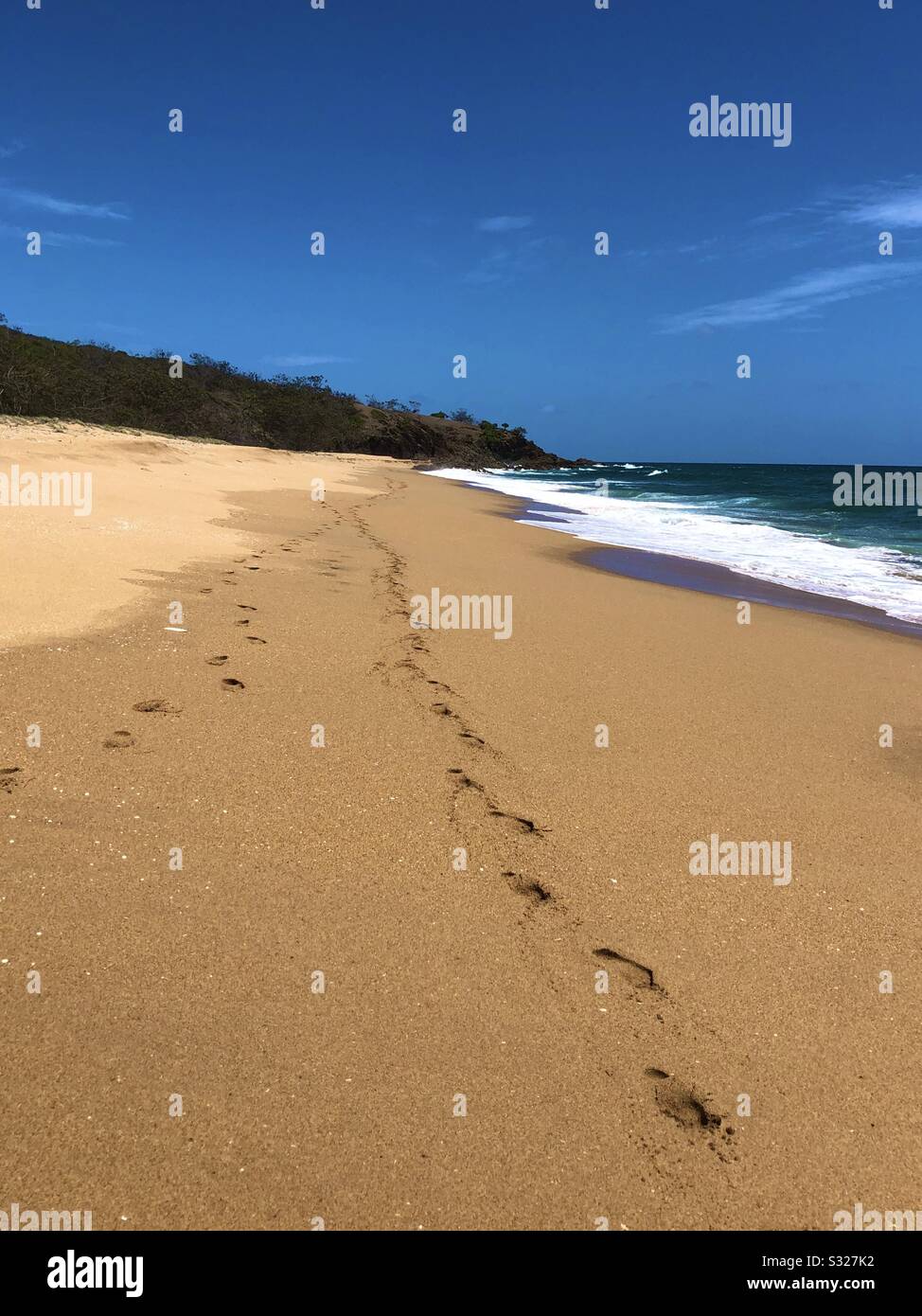 Nur Schritte am Strand - Main Beach, Agnes Water, Australien Stockfoto