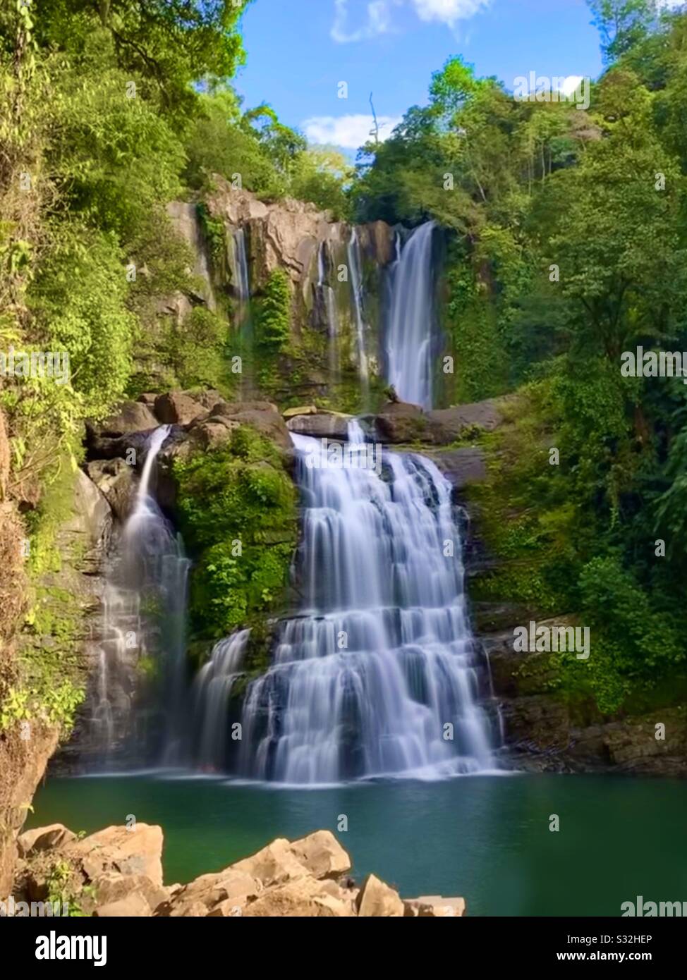 Nauyaca Wasserfällen Stockfoto