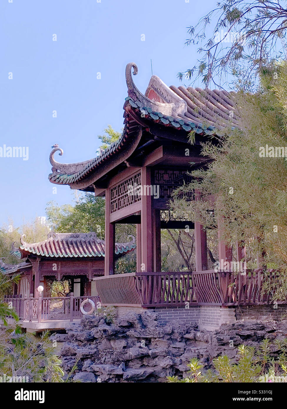 Innenhof im chinesischen Stil, chinesischer Garten, chinesische Architektur Stockfoto