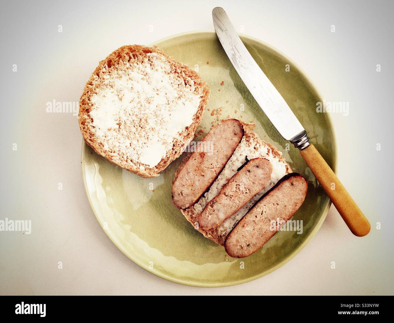 Wurst Sandwich - Smartphone-aufgenommenes Stockfoto