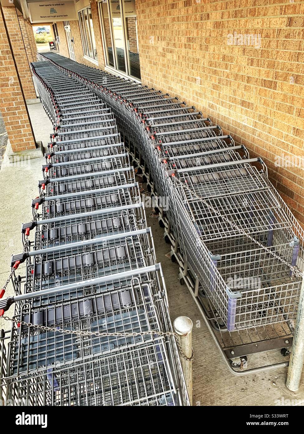 Reihen von Wagen Stockfoto