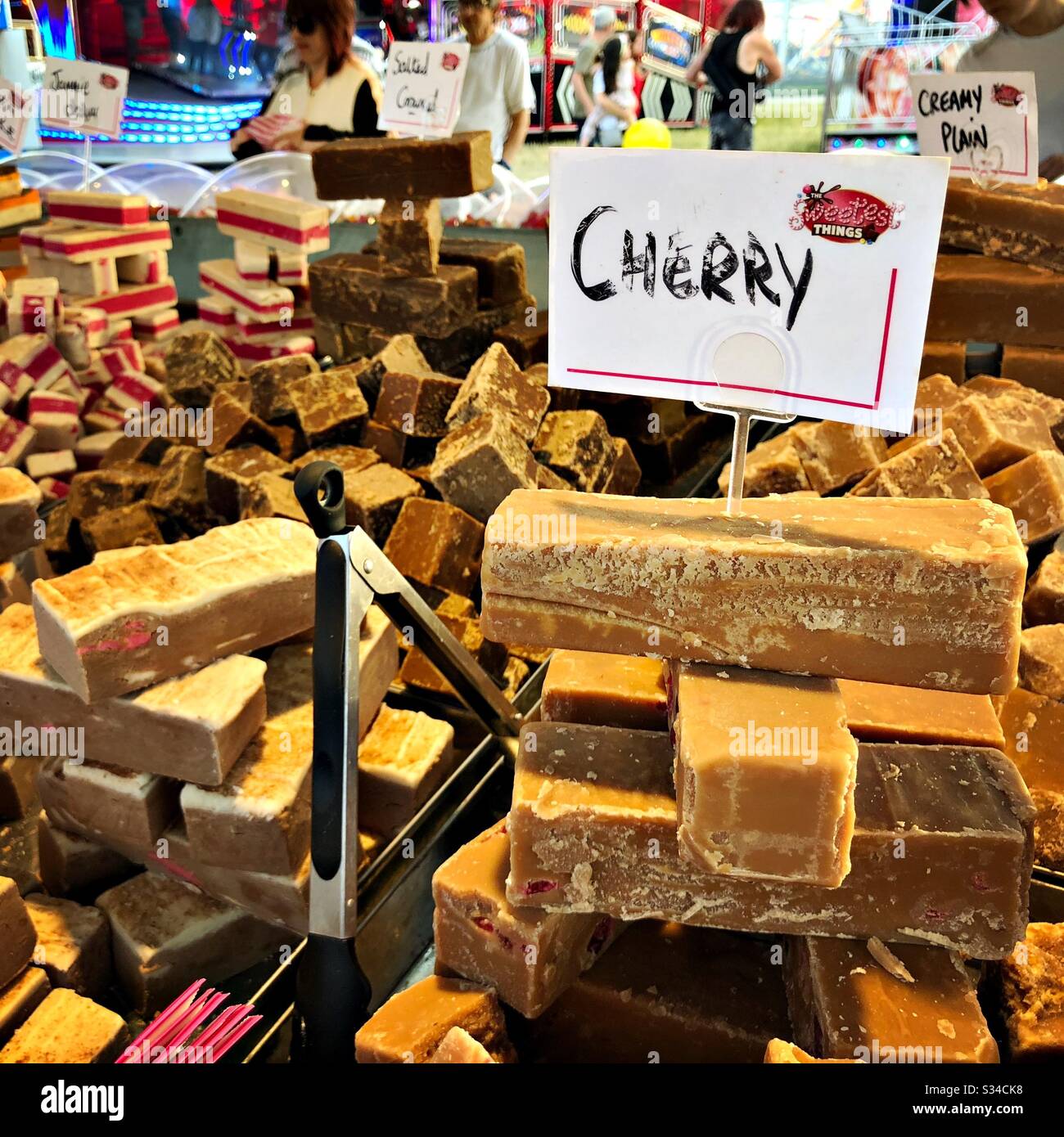 Kirsche aromatisierte Fudge zum Verkauf auf einem Marktstand Stockfoto