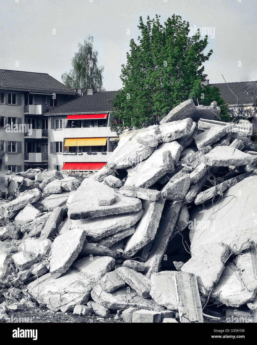 Abgerissen, Köniz, Schweiz - Smartphone-aufgenommenes Stockfoto