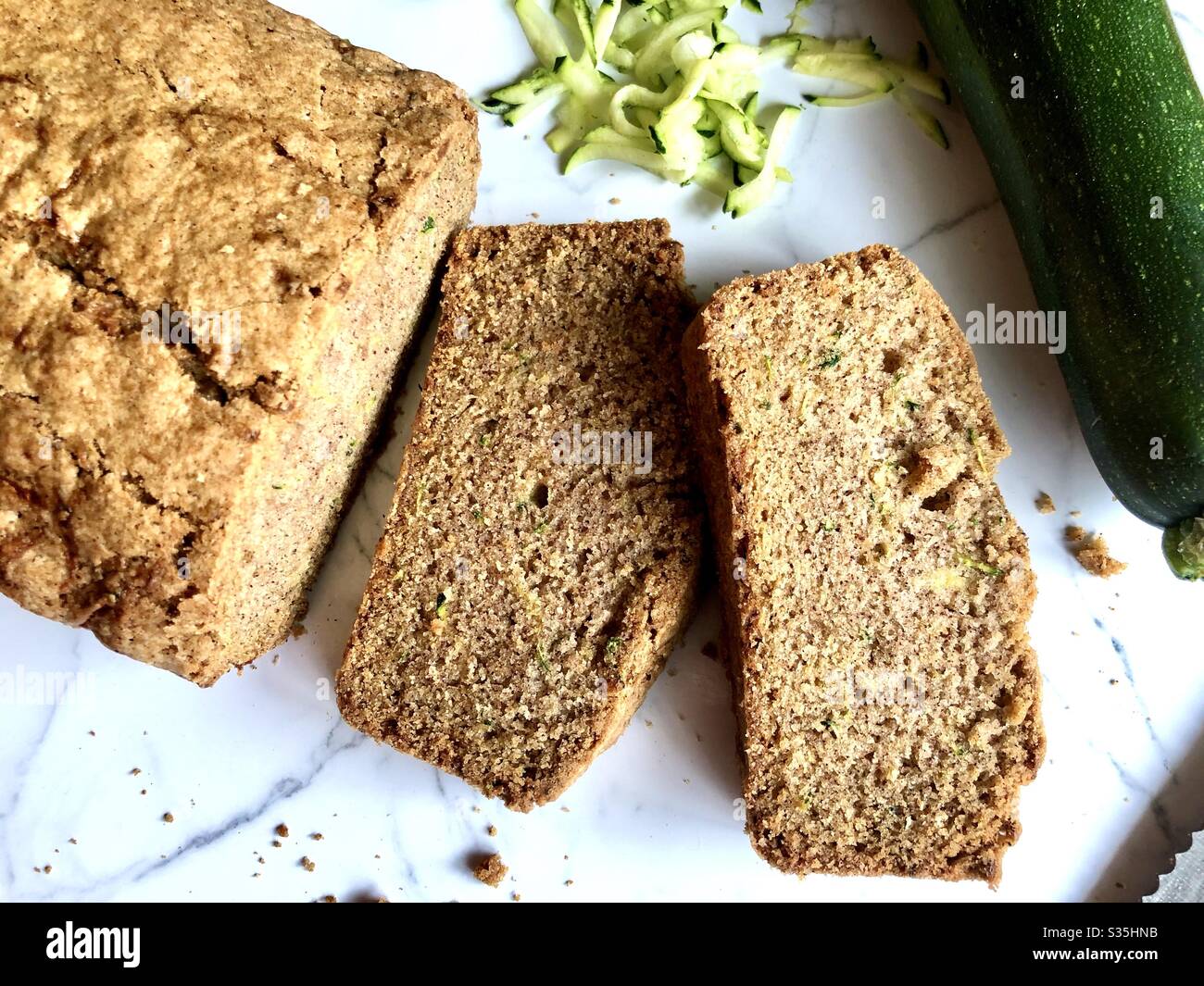 Zucchini Brot - Smartphone-aufgenommenes Stockfoto
