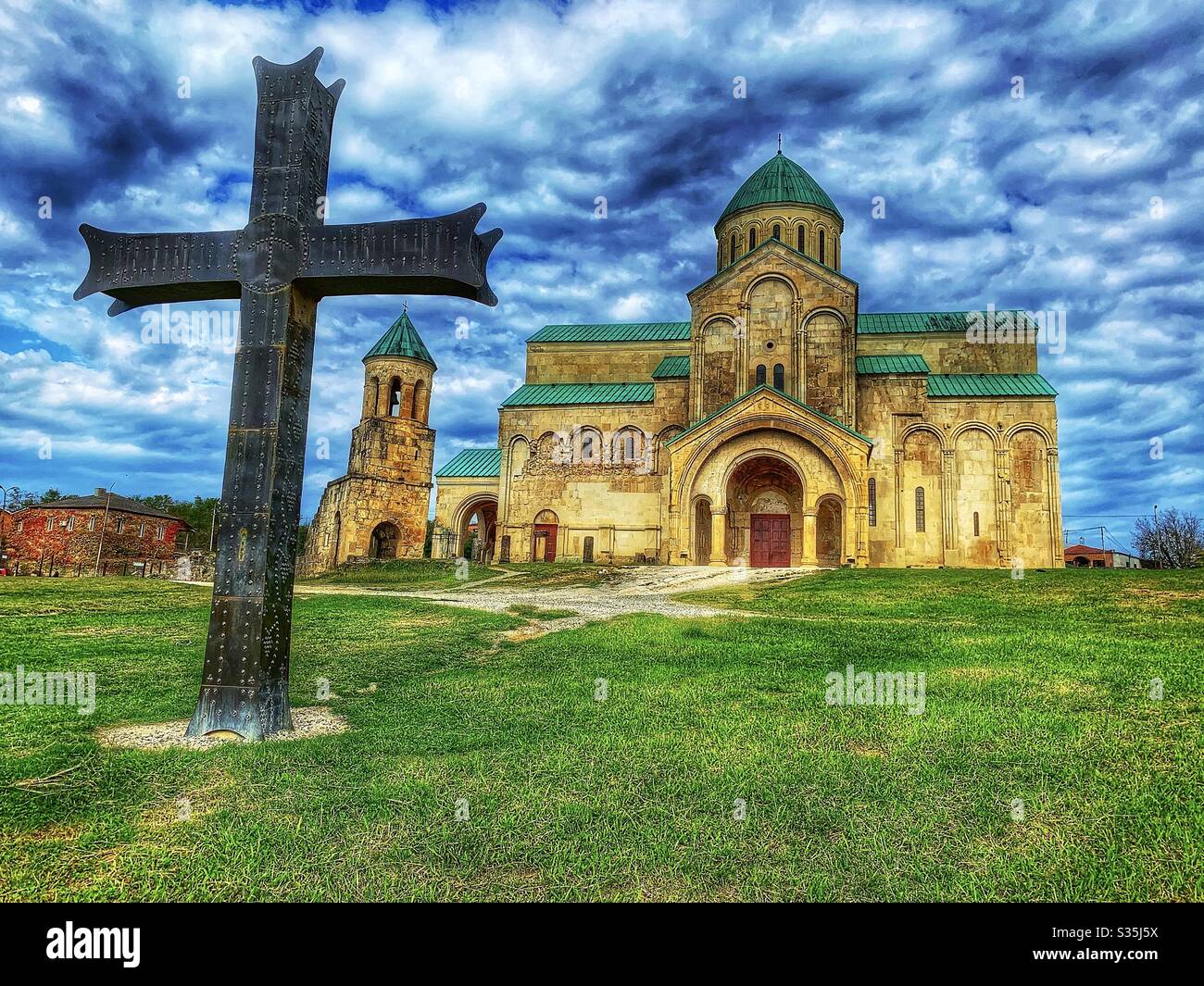 Bagrati Kathedrale, Kutaissi, Georgien. - Smartphone-aufgenommenes Stockfoto