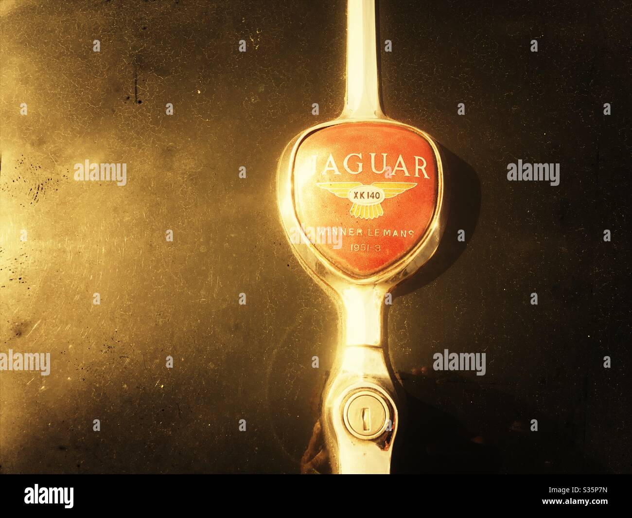 Jaguar XK140 - Smartphone-aufgenommenes Stockfoto