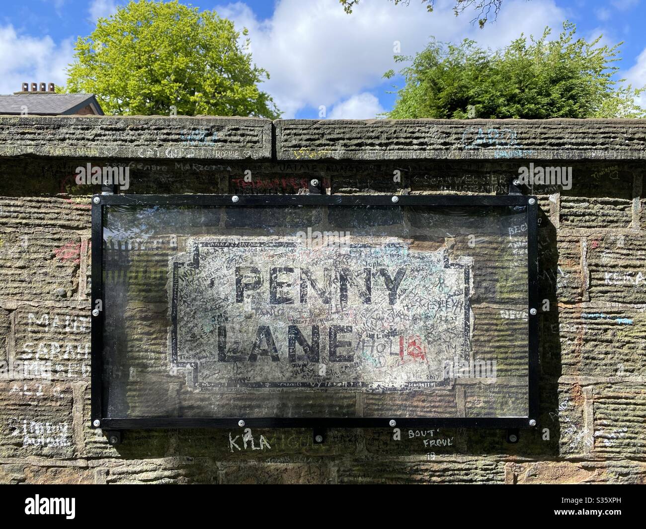 Penny Lane Straßenschild, das von den Beatles One & Only Paul McCartney unterzeichnet wurde Stockfoto