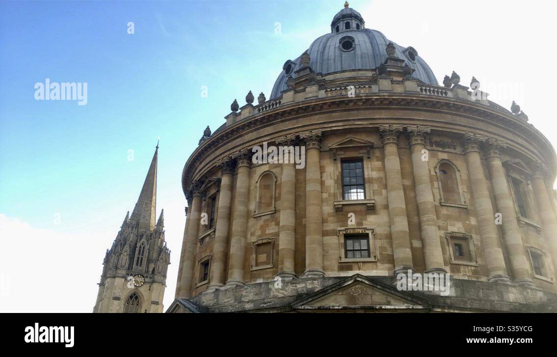 Radcliffe Camera & University Church, Oxford, England, Großbritannien Stockfoto